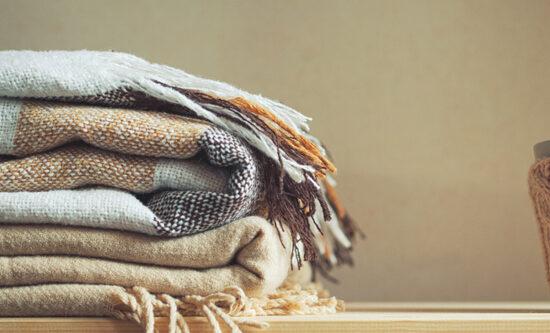 Arbemu - bed linen, stack-beige-checkered-wool-blankets-cup, supplier, wholesaler, in Turkey, Turquie, Türkei