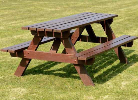 Arbemu - Picnic Table, park-picnic-table-isolated-on-green, supplier, wholesaler, in Turkey, Turquie, Türkei