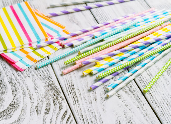 Arbemu, cardboard packaging - mixed-colorful-paper-straws-napkins-on - supplier, manufacturer, in Turkey, Turkei, Turquie