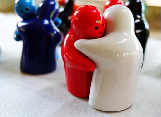 Arbemu, kitchen equipment- salt and pepper shakers- colorful-sets-of-ceramic-dolls-salt-and-pepper-shakers, supplier, manufacturer, in Turkey, Turkei, Turquie